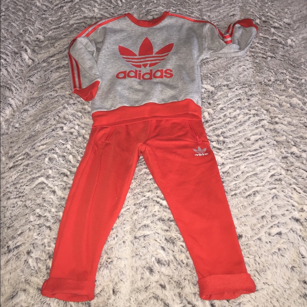 Adidas sweatsuit